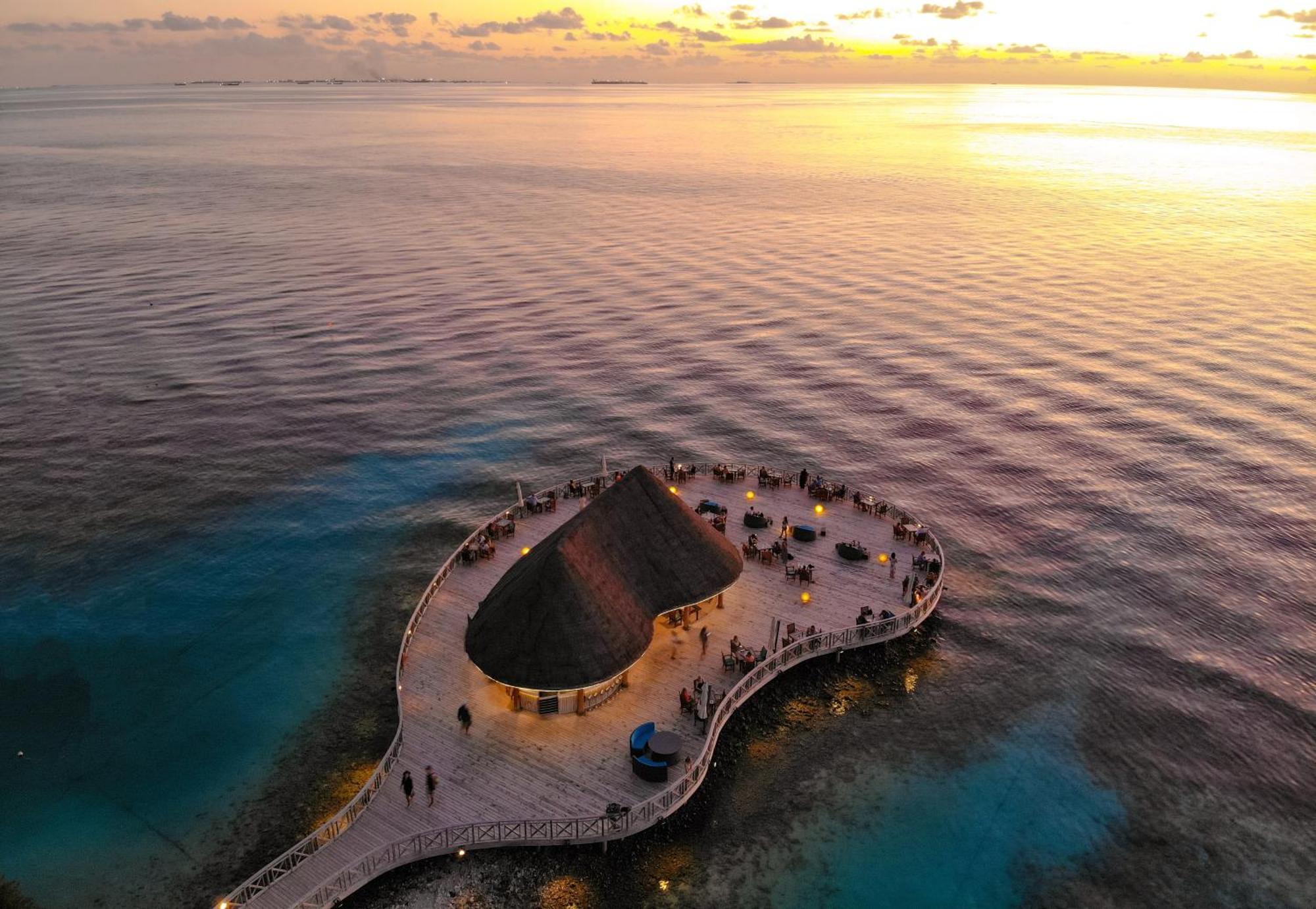 Bandos Maldives - One Way Transfer Free For Stays From 1St May Till 30Th Sept 2025 For Bookings From 16 Apr 2025 Bandos Island Esterno foto
