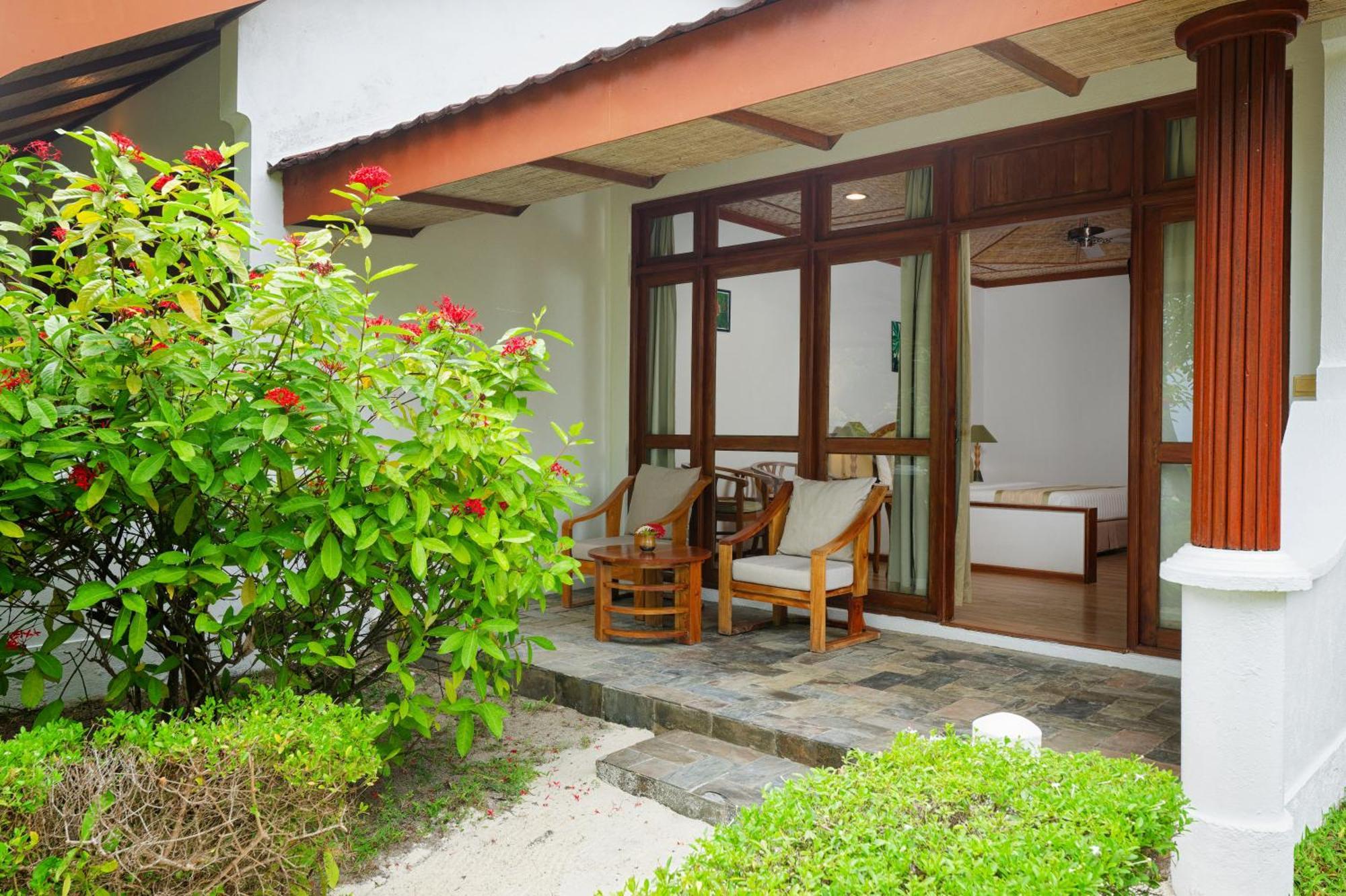 Bandos Maldives - One Way Transfer Free For Stays From 1St May Till 30Th Sept 2025 For Bookings From 16 Apr 2025 Bandos Island Esterno foto